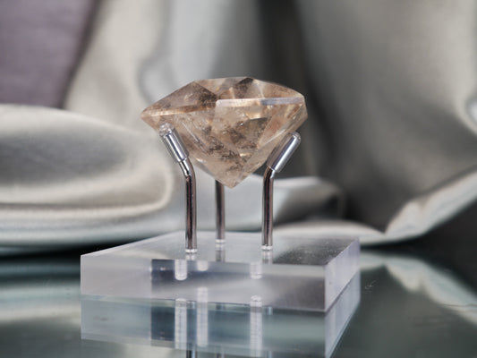 Light Smokey Quartz Diamond #18