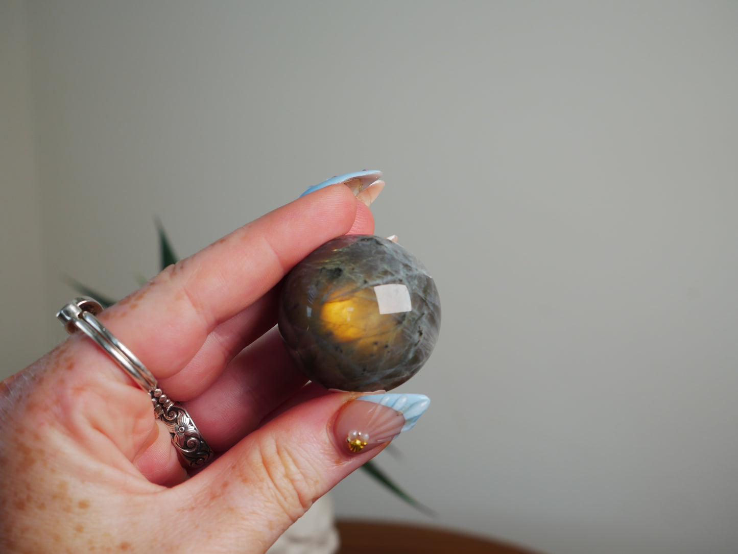 Labradorite Mini Sphere - 17D