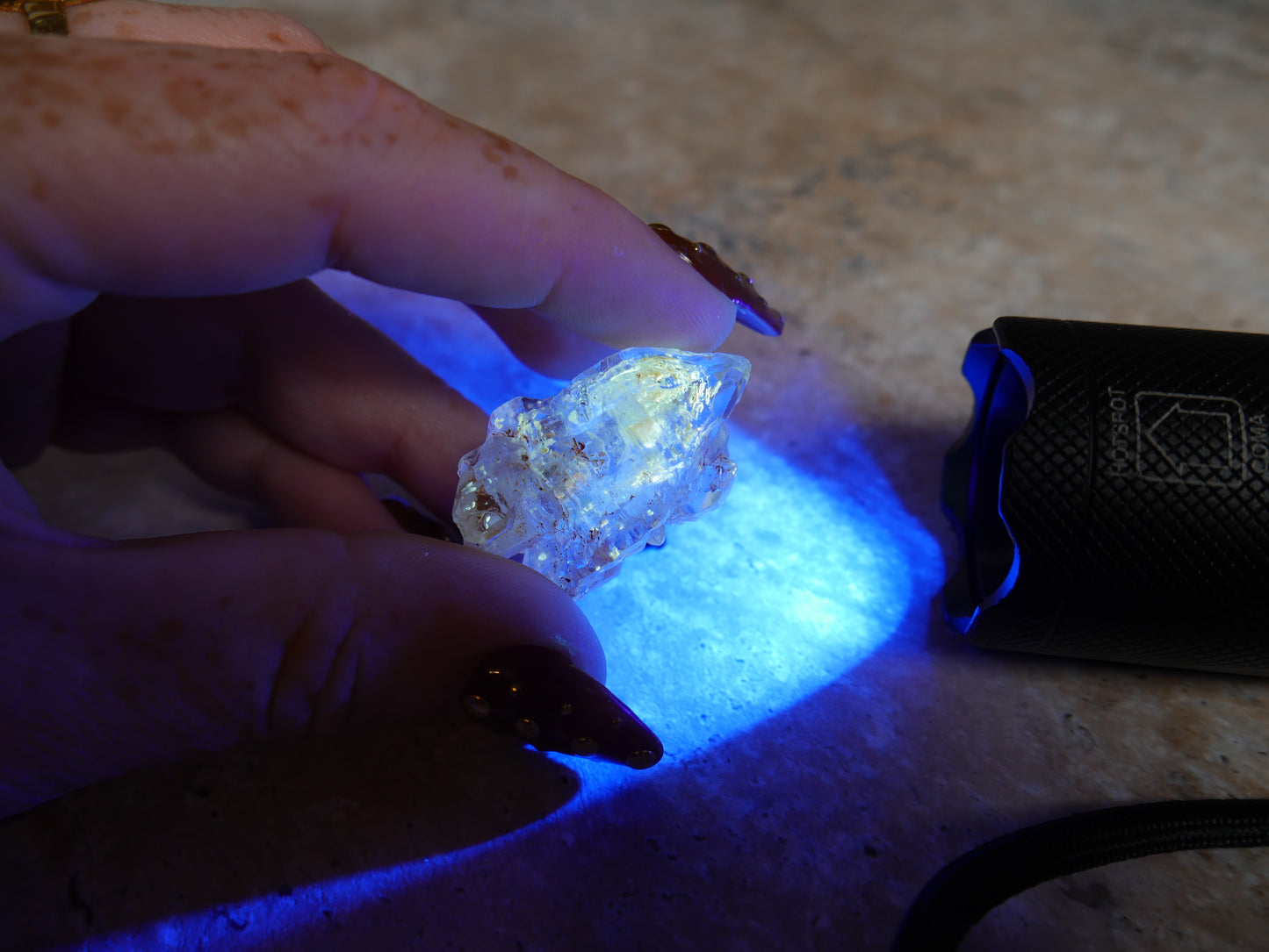 Petroleum "Firefly" Quartz 40