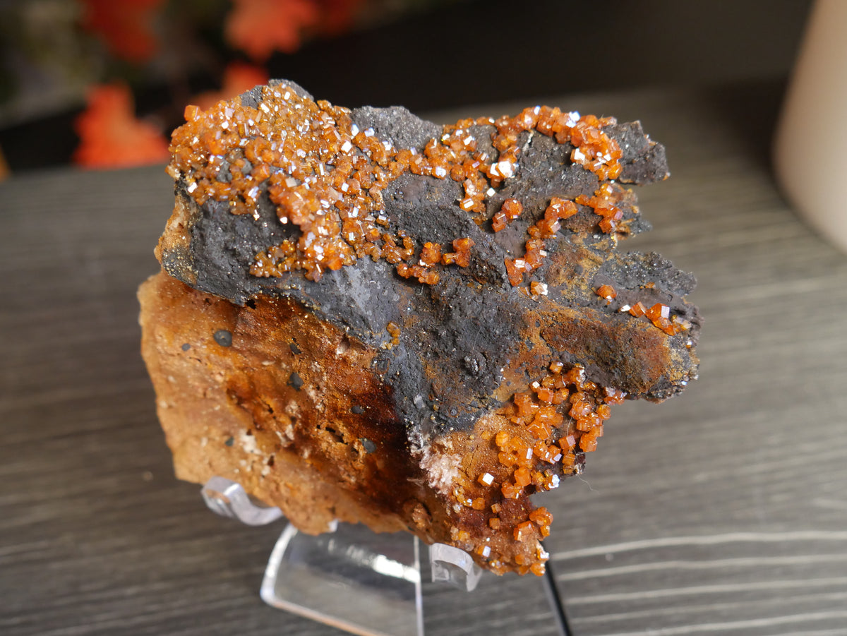 Vanadinite on Goethite