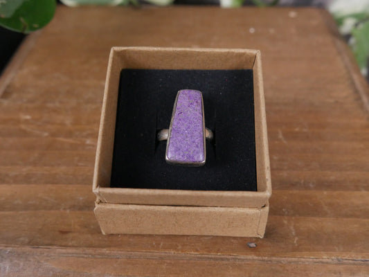 Stichtite Ring