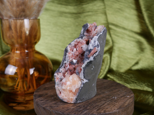 Red Heulandite x Stilbite x Chalcedony Cutbase #5