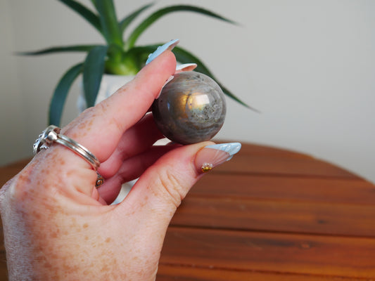Labradorite Mini Sphere - 15C