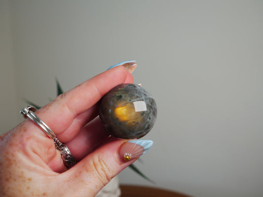 Labradorite Mini Sphere - 17D