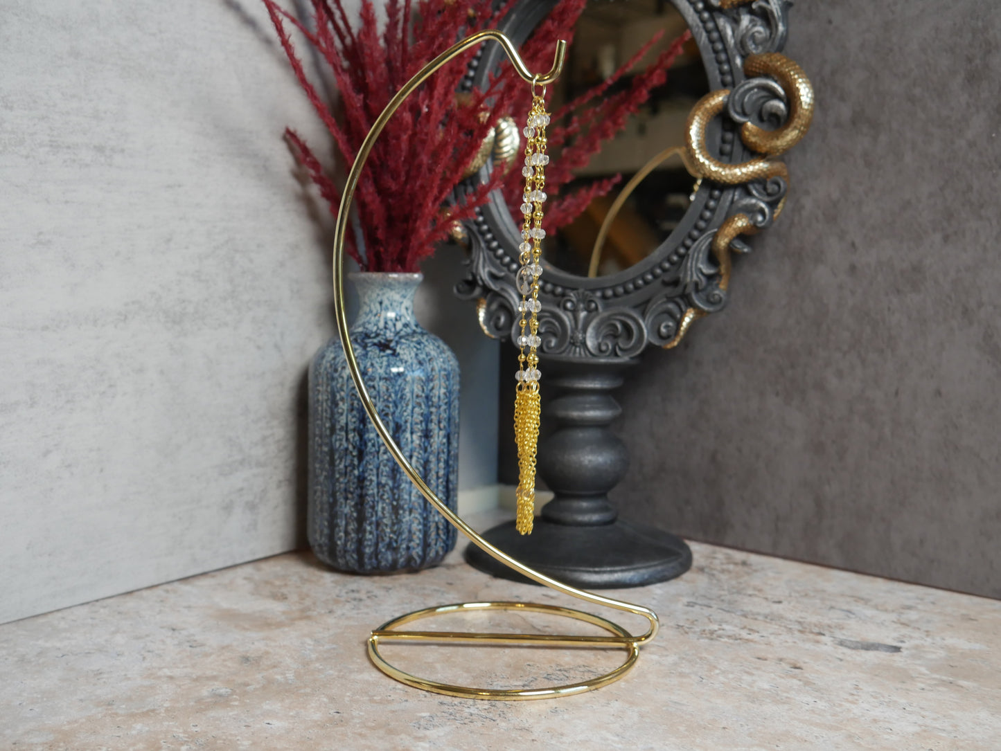 Curved Elegant Sphere Stand - Gold & Silver
