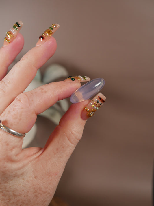 Lavender Moon Quartz Shiva [67s]