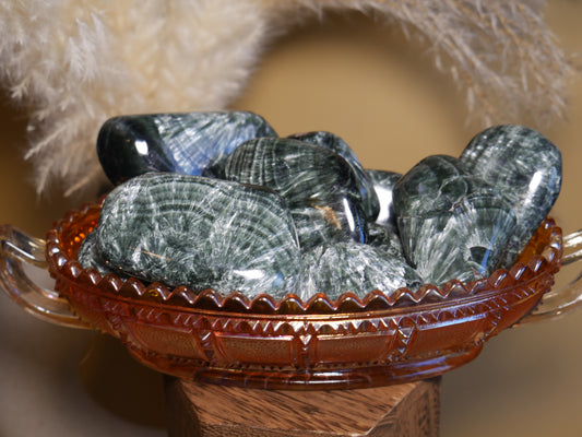 Seraphinite Polished Palm Stones [various]
