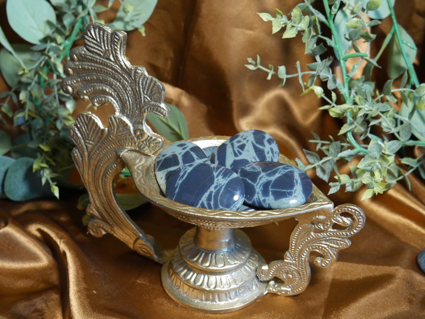 Spiderweb Obsidian Palm Stone [various]