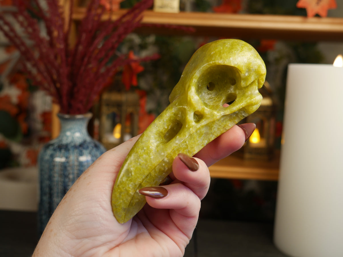 Lemon Stone Raven Skull